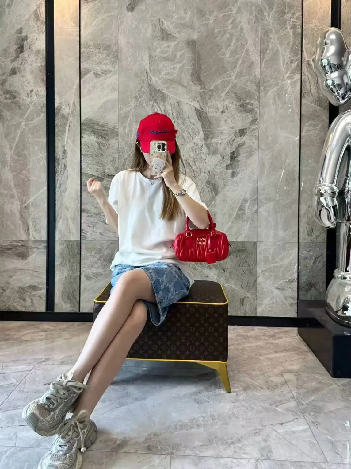 Louis Vuitton/